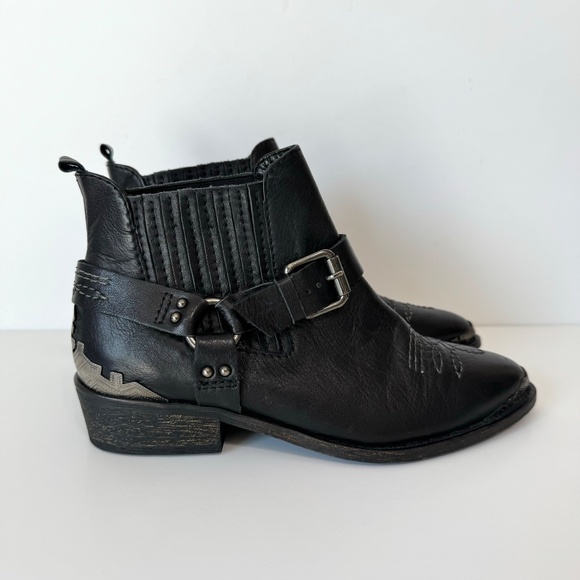 Zara Woman Black Leather Western Boots Harness Buckle Pointed Toe Silver Detail - Picture 2 of 8